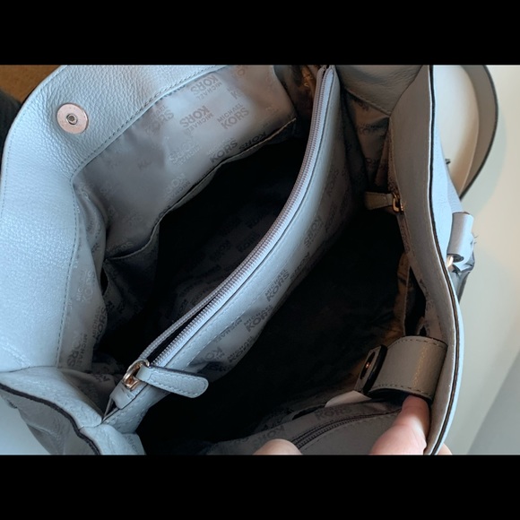 Michael Kors leather handbag - Picture 3 of 4